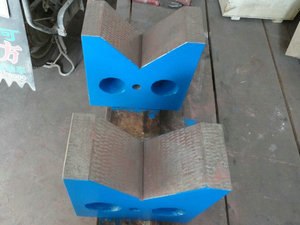 鑄鐵彎板在航空行業(yè)的使用優(yōu)勢